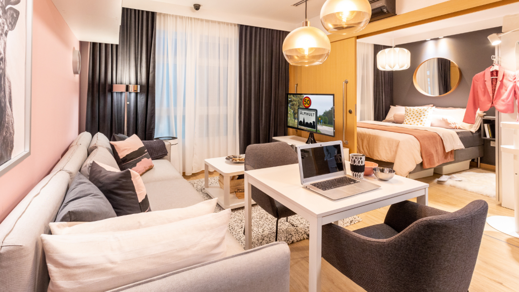 Room 1